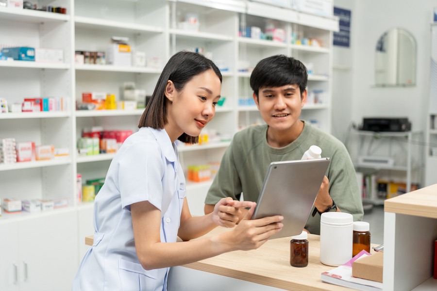 cashier assist